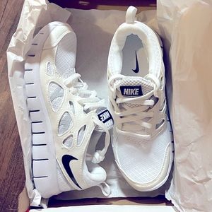 Nike free run 2.0 boys youth 4.5